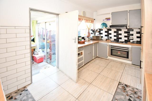 4 Bedroom Property for Sale in The Reeds Gauteng