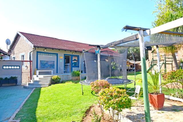 4 Bedroom Property for Sale in The Reeds Gauteng