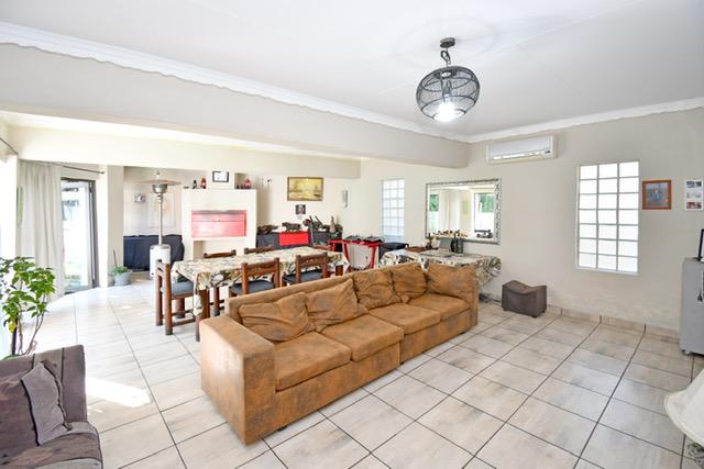4 Bedroom Property for Sale in The Reeds Gauteng
