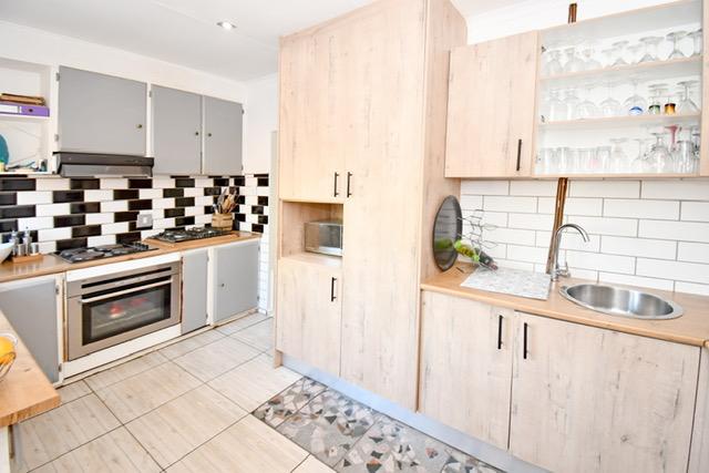 4 Bedroom Property for Sale in The Reeds Gauteng
