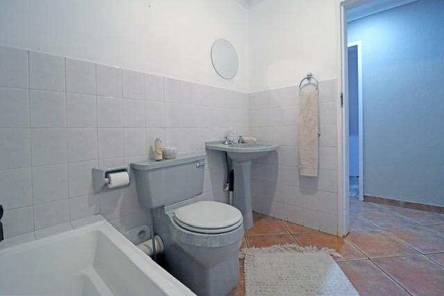 2 Bedroom Property for Sale in Zwartkop Gauteng