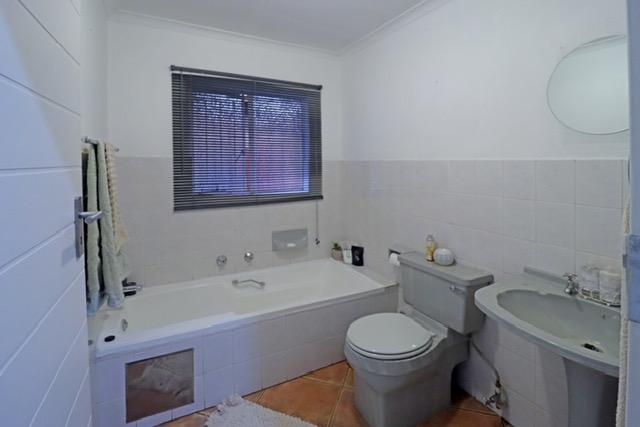 2 Bedroom Property for Sale in Zwartkop Gauteng