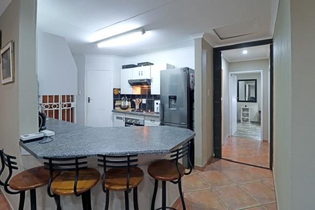 2 Bedroom Property for Sale in Zwartkop Gauteng