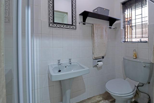 2 Bedroom Property for Sale in Zwartkop Gauteng