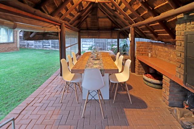 2 Bedroom Property for Sale in Zwartkop Gauteng
