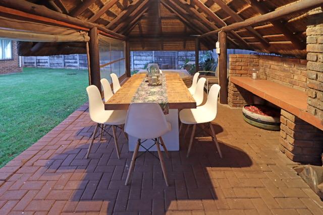2 Bedroom Property for Sale in Zwartkop Gauteng
