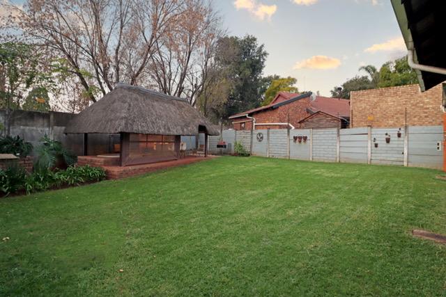 2 Bedroom Property for Sale in Zwartkop Gauteng