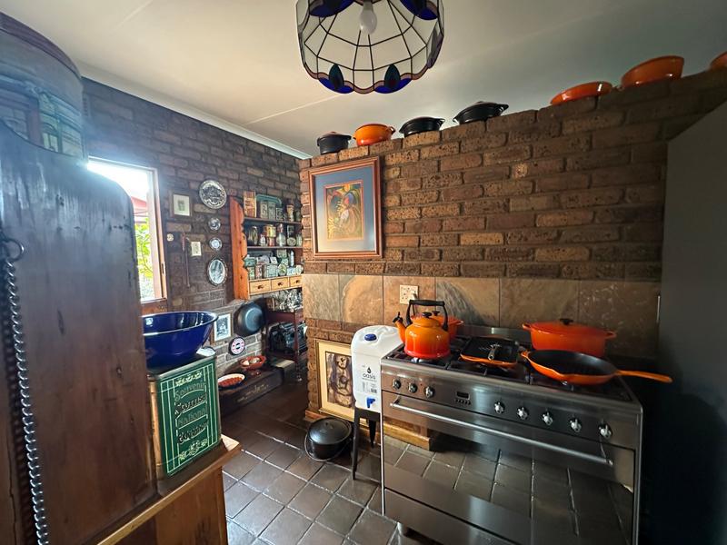 6 Bedroom Property for Sale in Dunnottar Gauteng