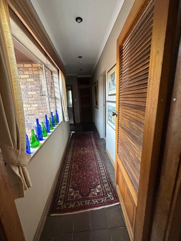 6 Bedroom Property for Sale in Dunnottar Gauteng