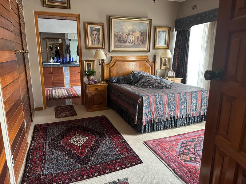6 Bedroom Property for Sale in Dunnottar Gauteng