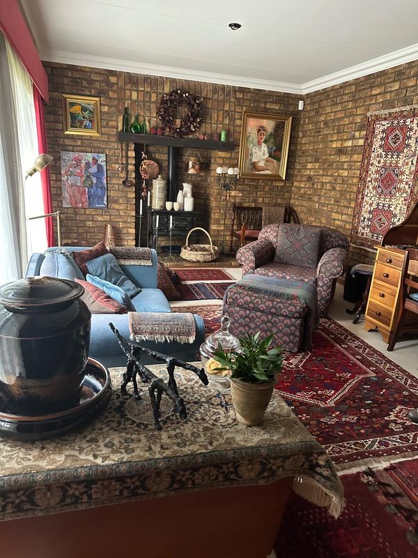 6 Bedroom Property for Sale in Dunnottar Gauteng