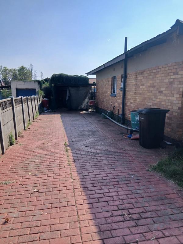 3 Bedroom Property for Sale in Geduld Gauteng