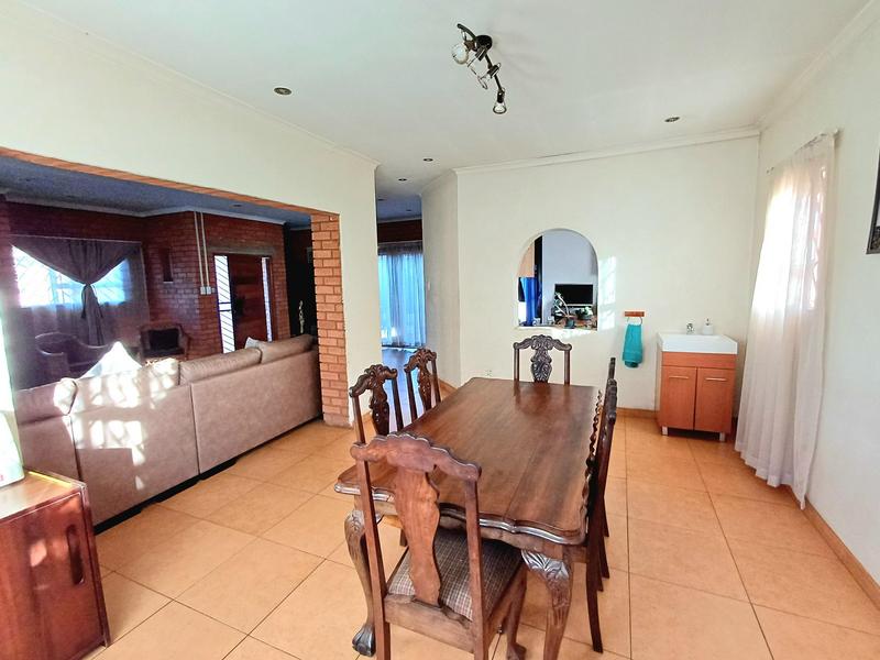 7 Bedroom Property for Sale in Laudium Gauteng