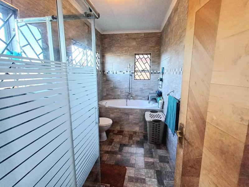 7 Bedroom Property for Sale in Laudium Gauteng