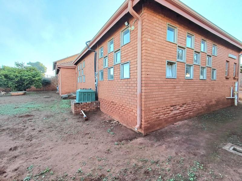 7 Bedroom Property for Sale in Laudium Gauteng