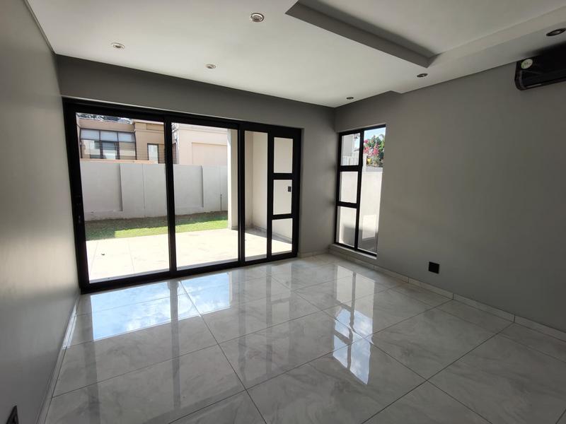 To Let 5 Bedroom Property for Rent in Houghton Estate Gauteng