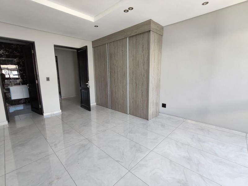 4 Bedroom Property for Sale in Houghton Estate Gauteng