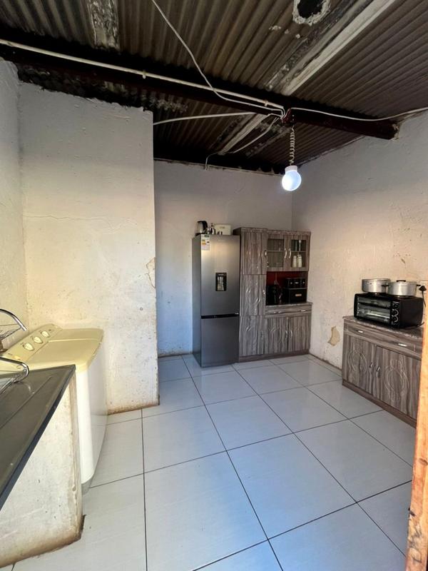 1 Bedroom Property for Sale in Naledi Gauteng