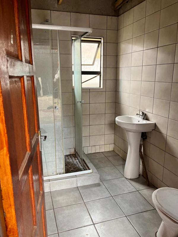 1 Bedroom Property for Sale in Naledi Gauteng