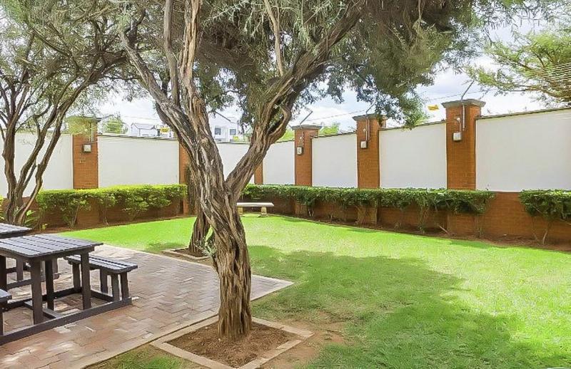 2 Bedroom Property for Sale in Greenstone Hill Gauteng