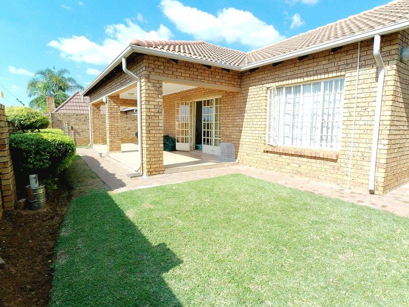3 Bedroom Property for Sale in Theresa Park Gauteng