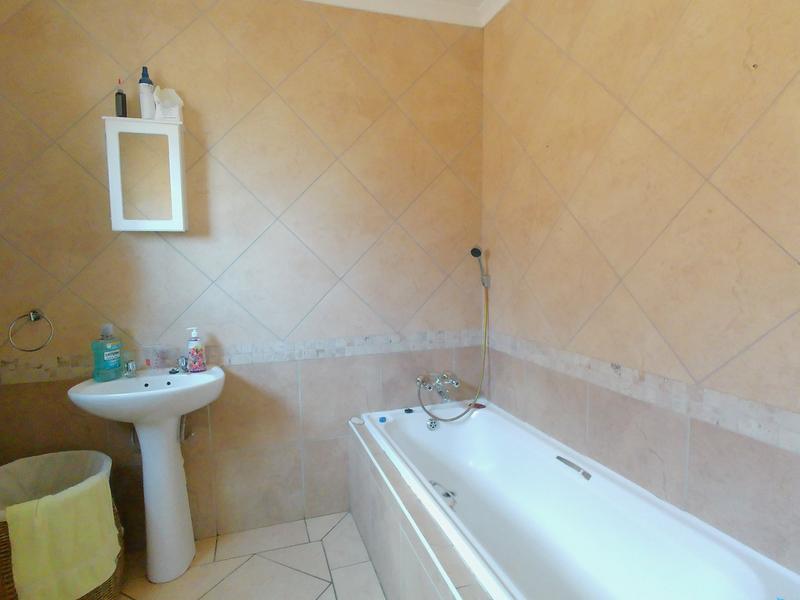 3 Bedroom Property for Sale in Theresa Park Gauteng