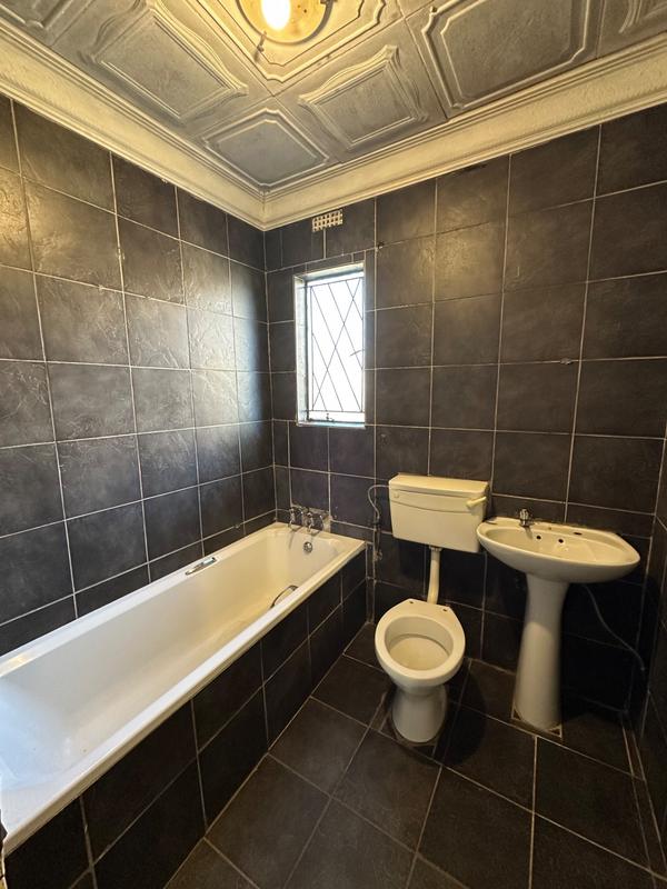 2 Bedroom Property for Sale in Tsakane Gauteng