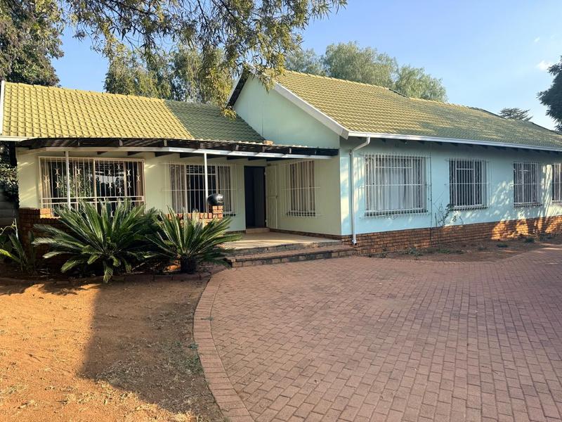 3 Bedroom Property for Sale in Birchleigh North Gauteng