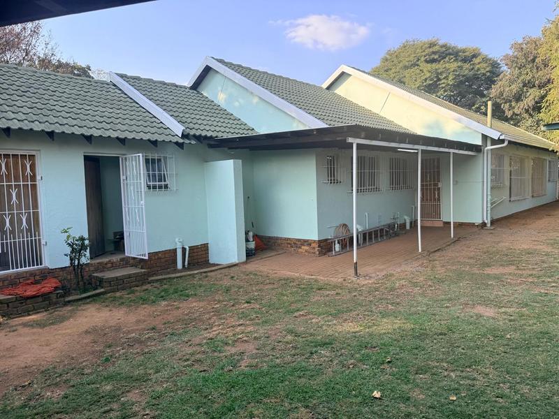 3 Bedroom Property for Sale in Birchleigh North Gauteng