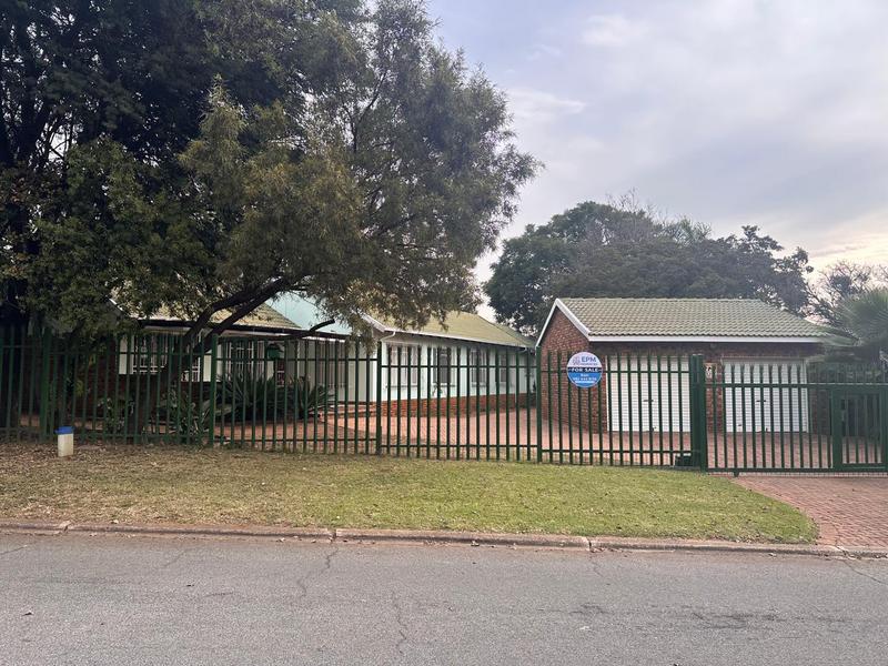 3 Bedroom Property for Sale in Birchleigh North Gauteng