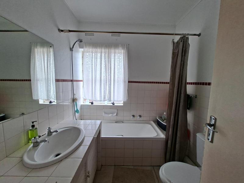2 Bedroom Property for Sale in Windsor Gauteng