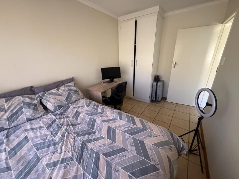 2 Bedroom Property for Sale in The Reeds Gauteng