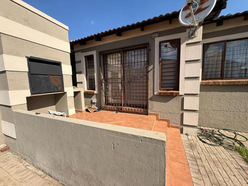 3 Bedroom Property for Sale in The Reeds Gauteng