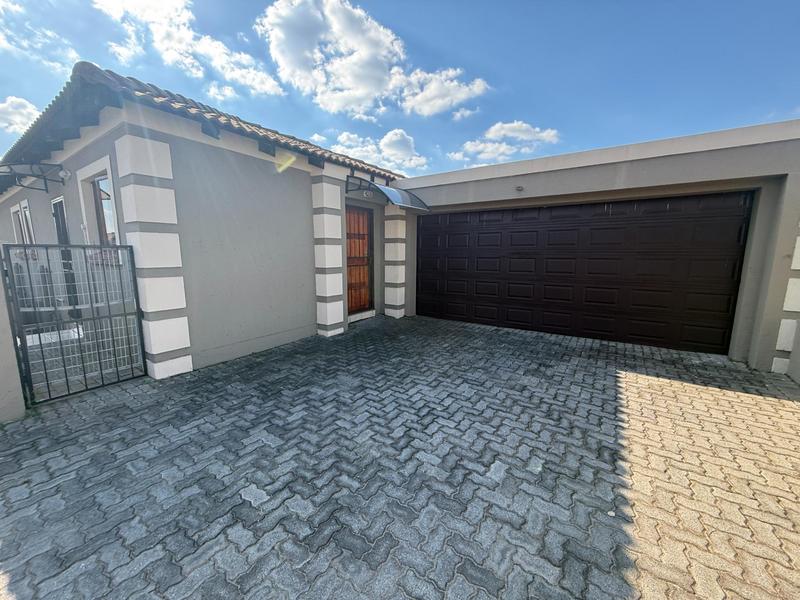 3 Bedroom Property for Sale in The Reeds Gauteng