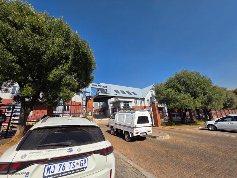 To Let Commercial Property for Rent in Faerie Glen Gauteng