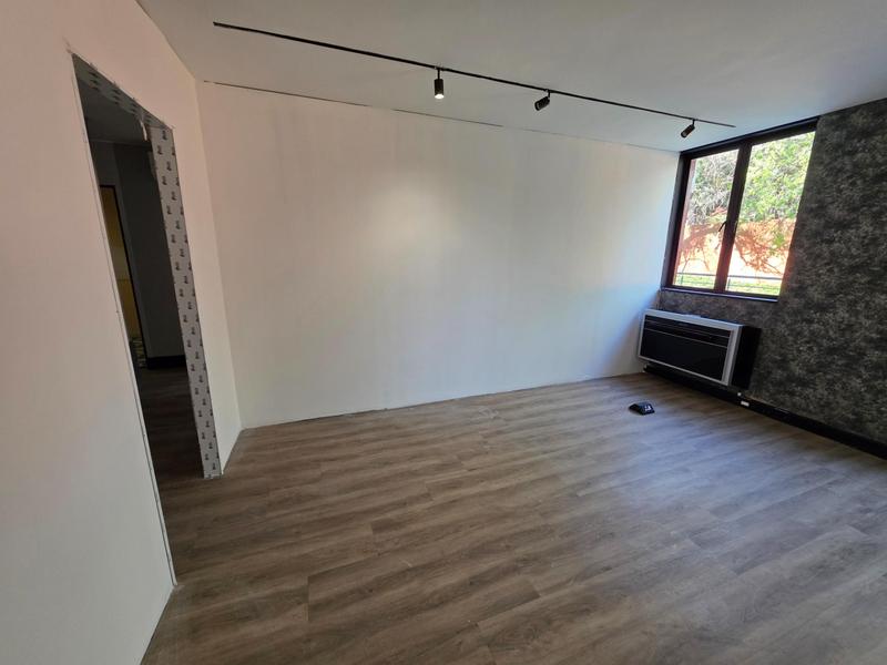 To Let Commercial Property for Rent in Faerie Glen Gauteng