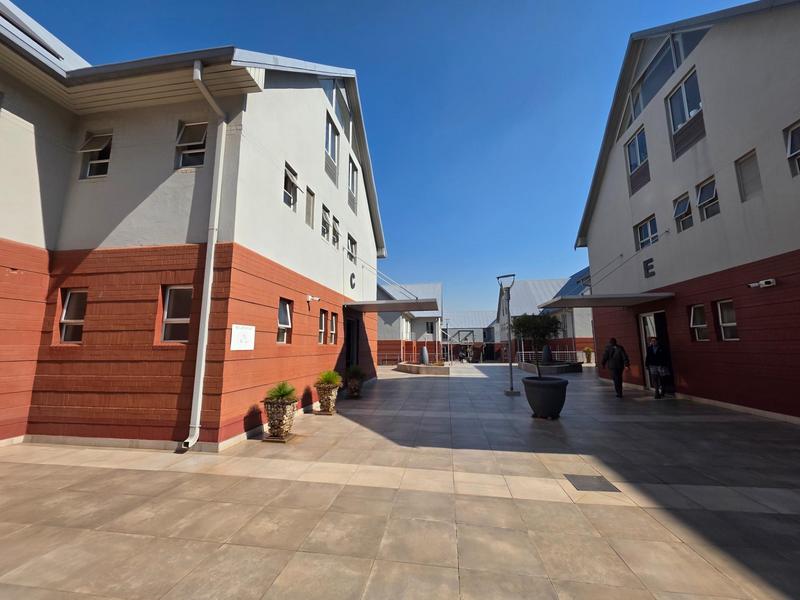To Let Commercial Property for Rent in Faerie Glen Gauteng