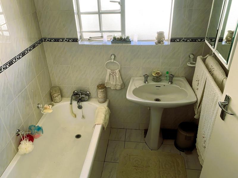 4 Bedroom Property for Sale in Parkrand Gauteng
