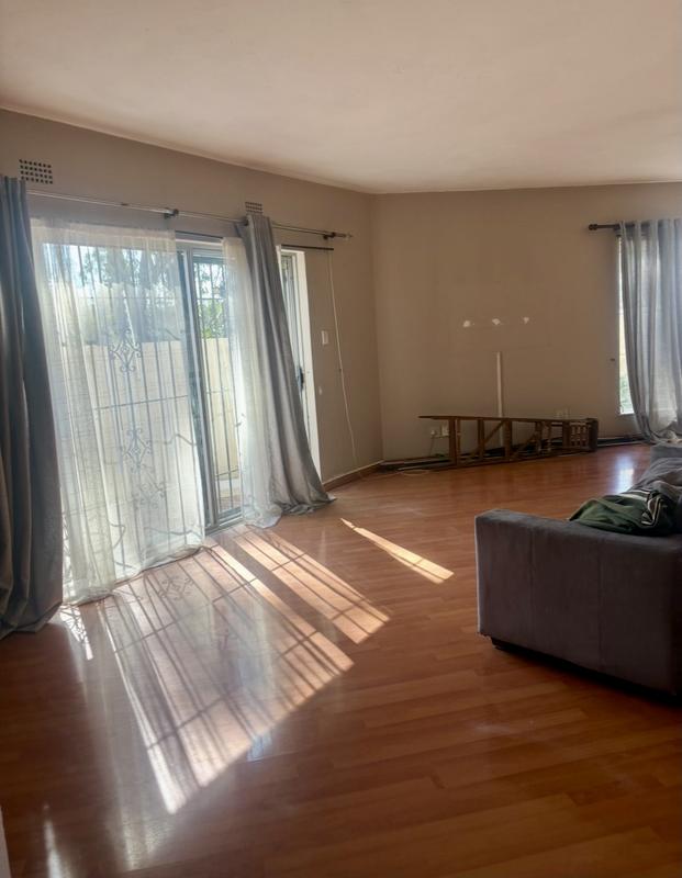 To Let 3 Bedroom Property for Rent in Corlett Gardens Gauteng