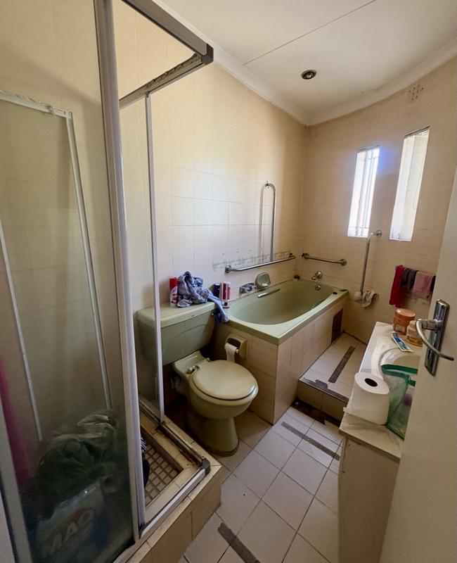 To Let 3 Bedroom Property for Rent in Corlett Gardens Gauteng