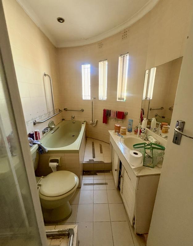 To Let 3 Bedroom Property for Rent in Corlett Gardens Gauteng