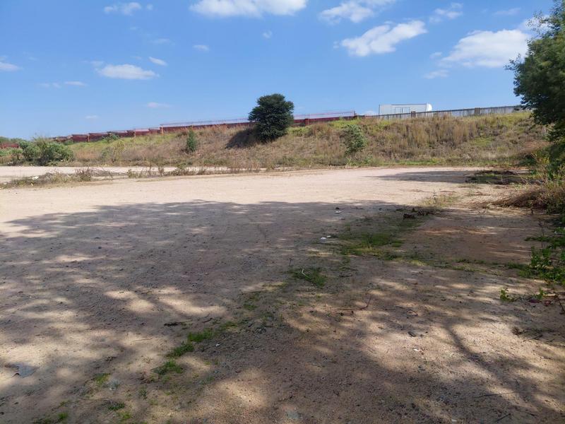 To Let Commercial Property for Rent in Benrose Gauteng