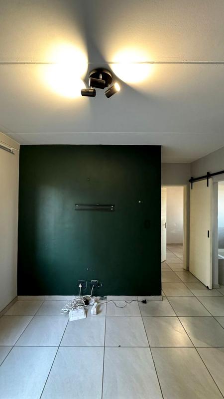 2 Bedroom Property for Sale in Fleurhof Gauteng