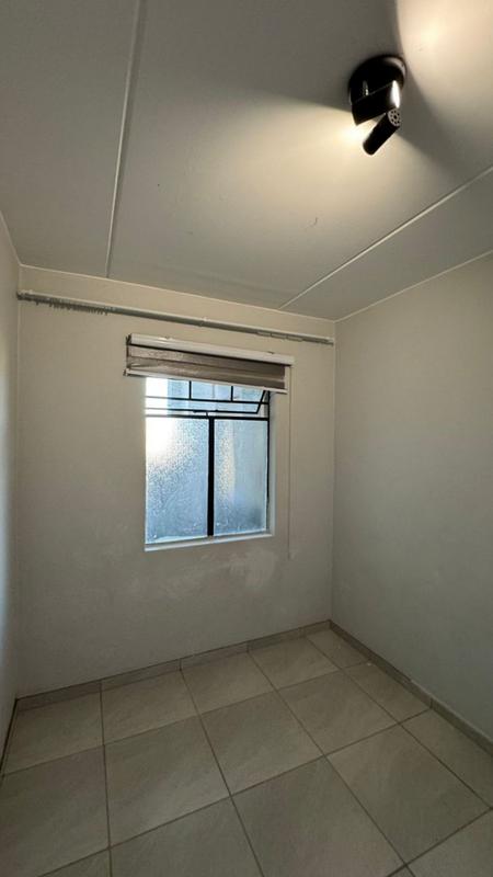 2 Bedroom Property for Sale in Fleurhof Gauteng