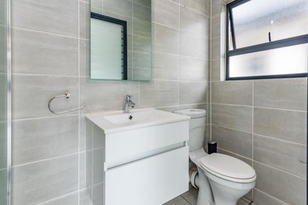 To Let 1 Bedroom Property for Rent in Waterfall Gauteng