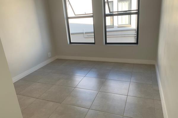 To Let 2 Bedroom Property for Rent in Waterfall Gauteng