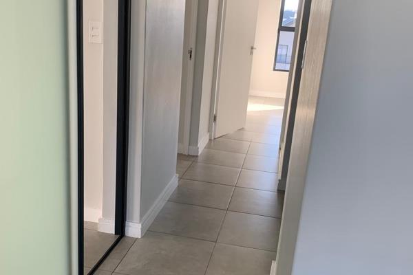To Let 2 Bedroom Property for Rent in Waterfall Gauteng