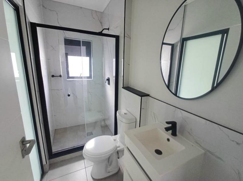 To Let 2 Bedroom Property for Rent in Waterfall Gauteng