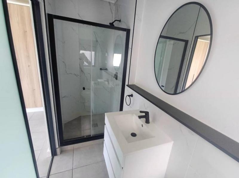 To Let 2 Bedroom Property for Rent in Waterfall Gauteng