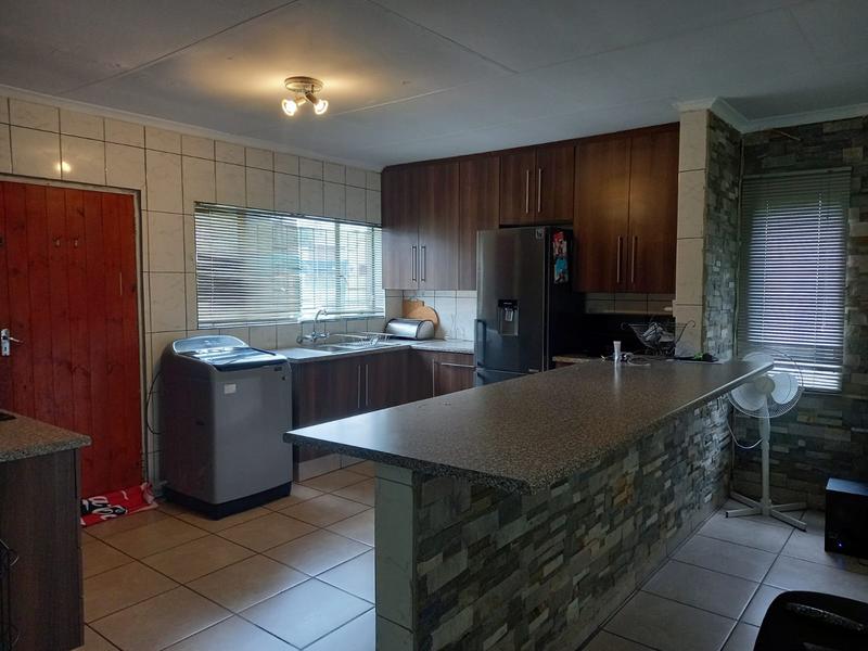 4 Bedroom Property for Sale in Van Dyk Park Gauteng